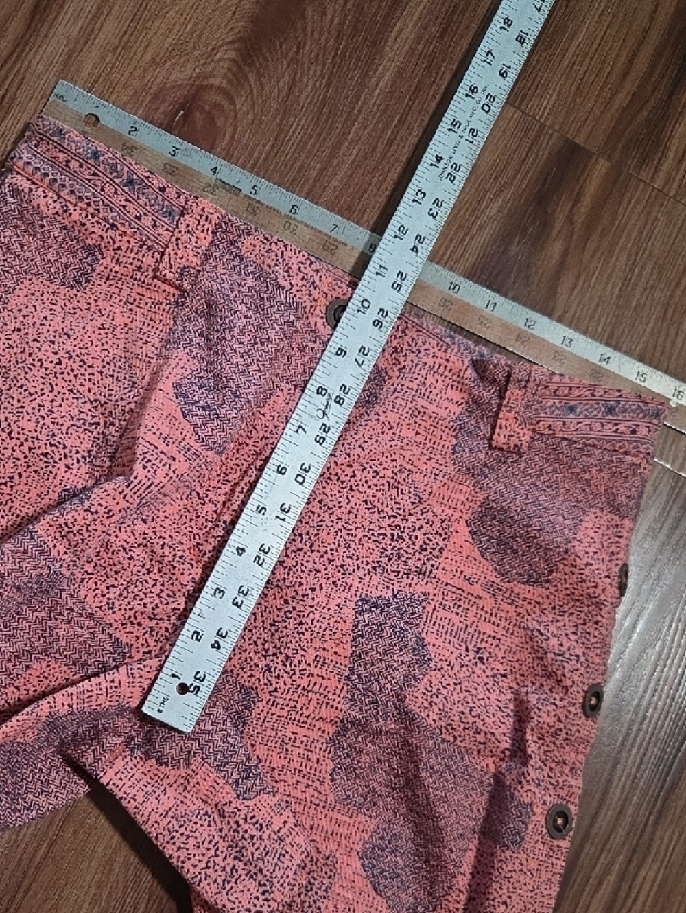 Cartonnier Coral Patterned Jean Shorts with Side Snap Details - Picture 5 of 7
